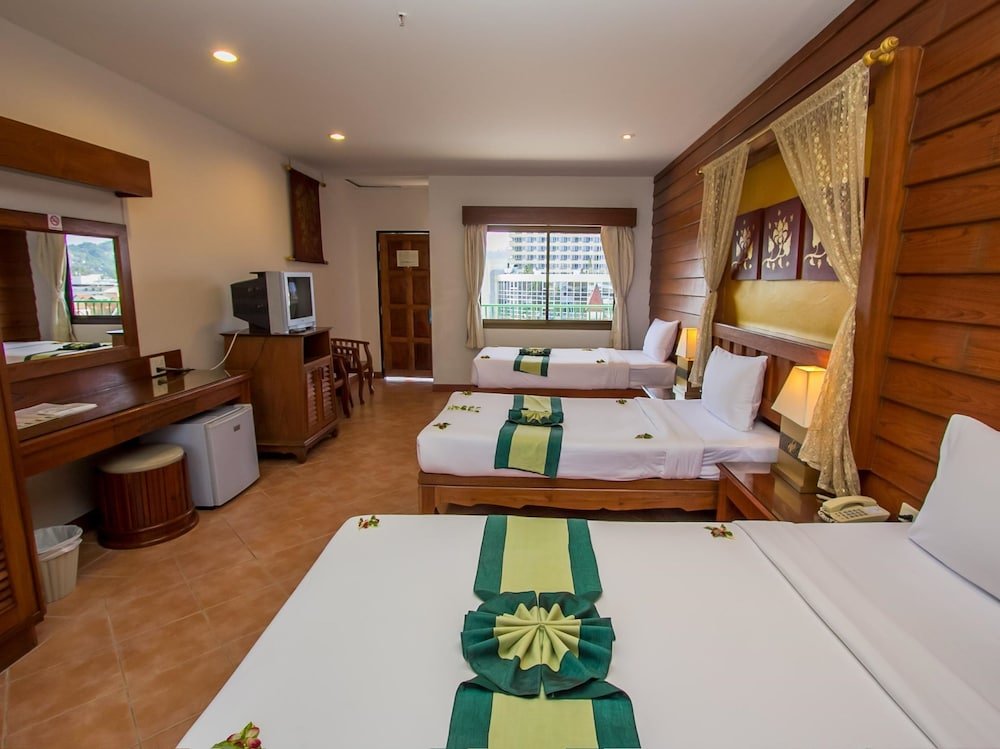 Bel Aire Patong, Phuket By The ASHLEE Room Type - Superior Triple