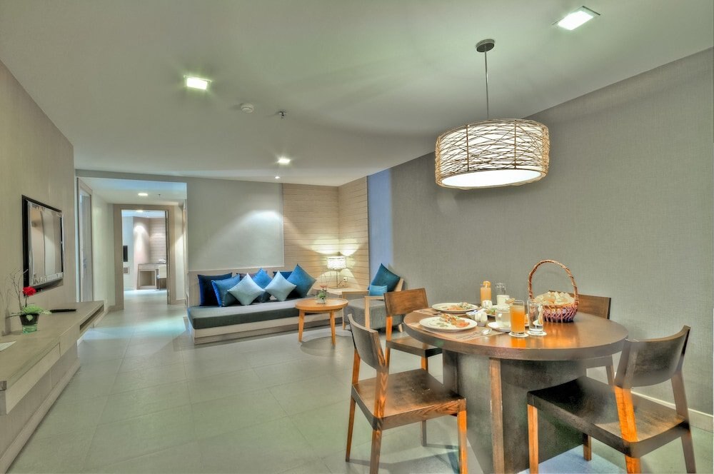 The ASHLEE Heights Patong Hotel & Suites Room Type - 2 Bedroom Familiy Suite The ASHLEE Heights Patong Hotel & Suites Room Type - 2 Bedroom Familiy Suite