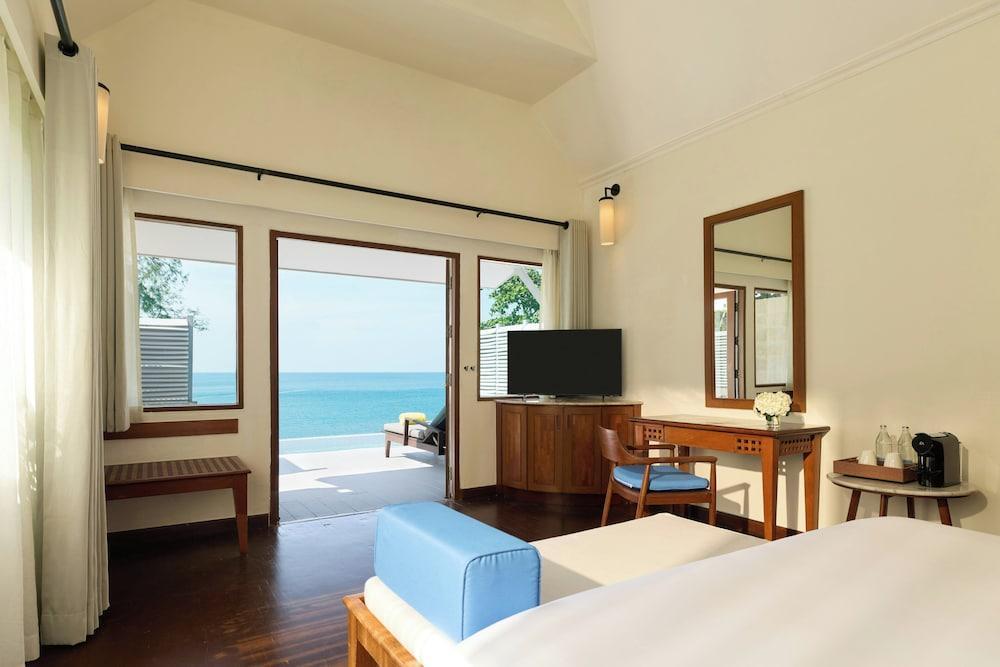 Centara Villas Phuket - Tap to explore photos