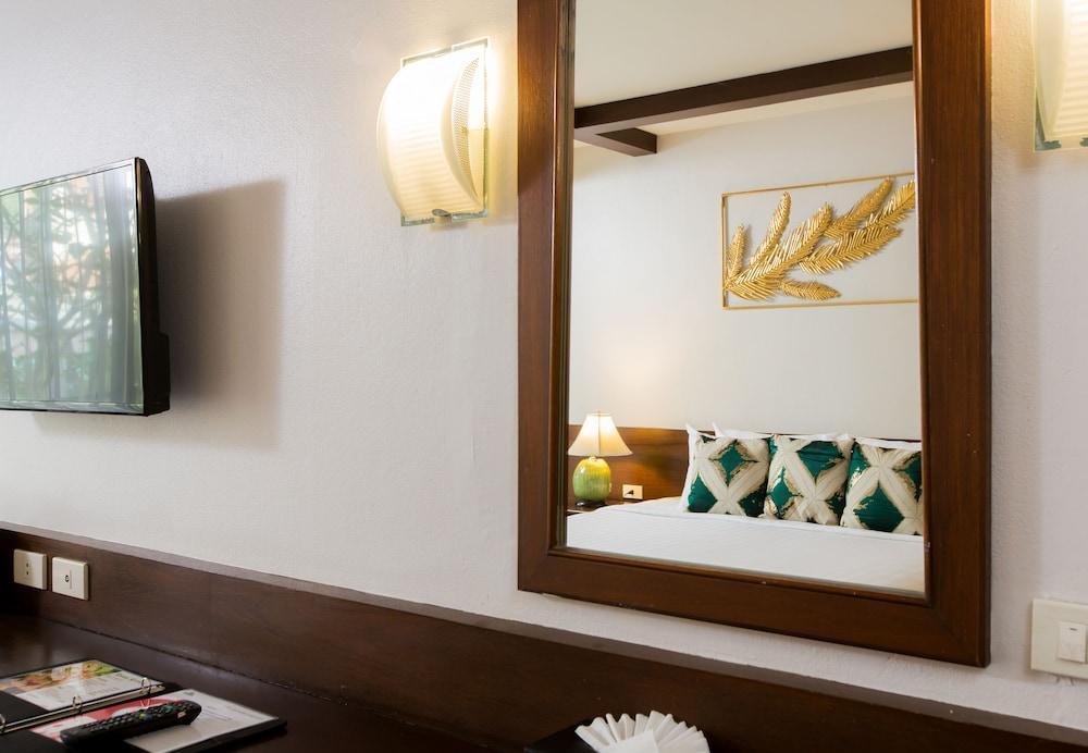 Coconut Village Resort Room Type - Deluxe Tropical wing Coconut Village Resort Room Type - Deluxe Tropical wing