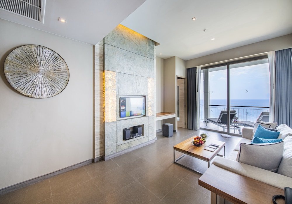 Cape Sienna Gourmet Hotel & Villas - Tap to explore photos