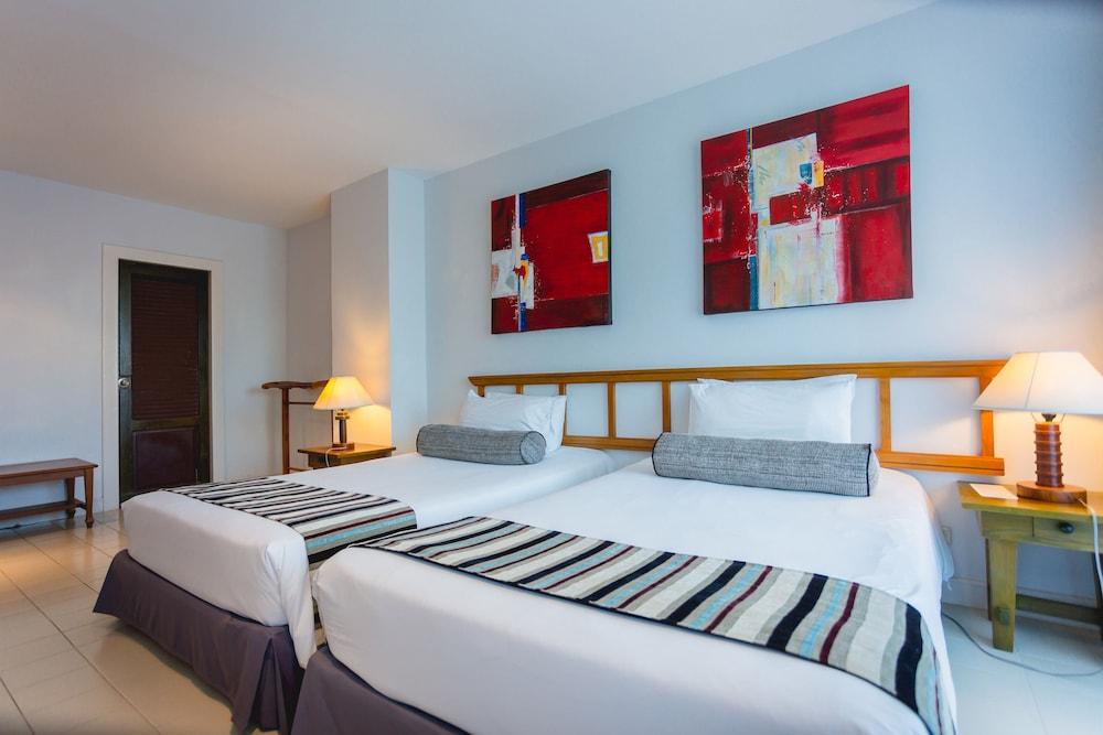 Waterfront Suites Phuket by Centara Room Type - Room, 1 Bedroom, Garden View (Residence) Waterfront Suites Phuket by Centara Room Type - Room, 1 Bedroom, Garden View (Residence)