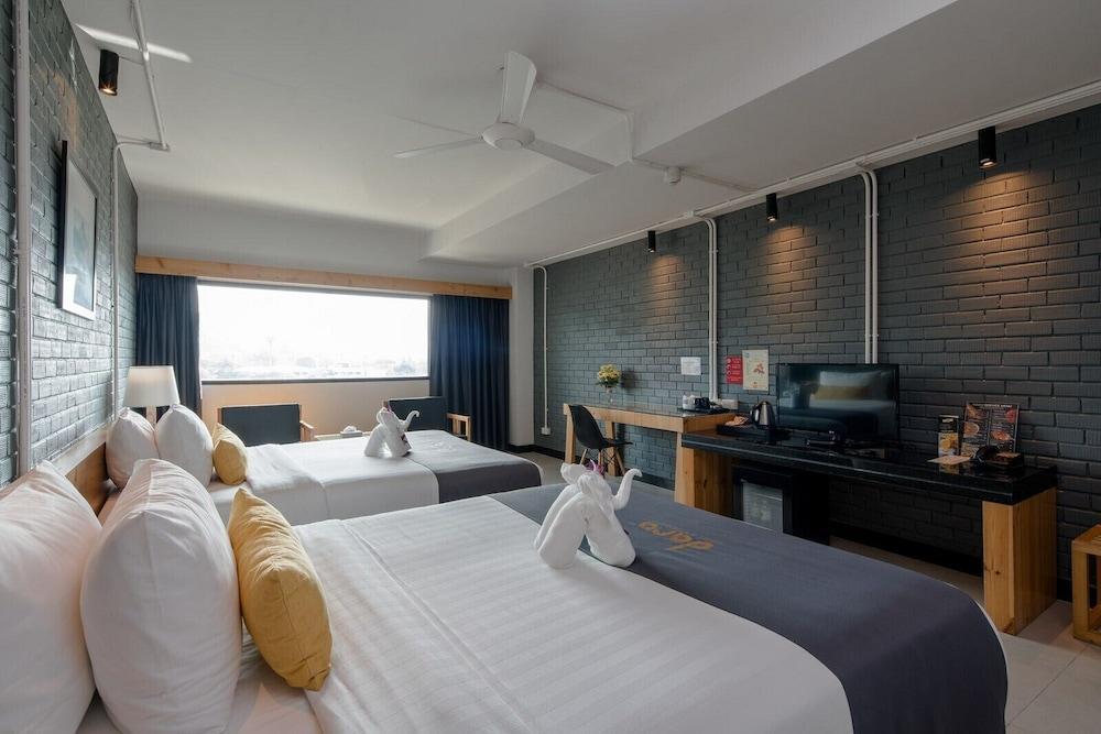 Dara Hotel Room Type - Deluxe Room 2 Queens Bed Dara Hotel Room Type - Deluxe Room 2 Queens Bed