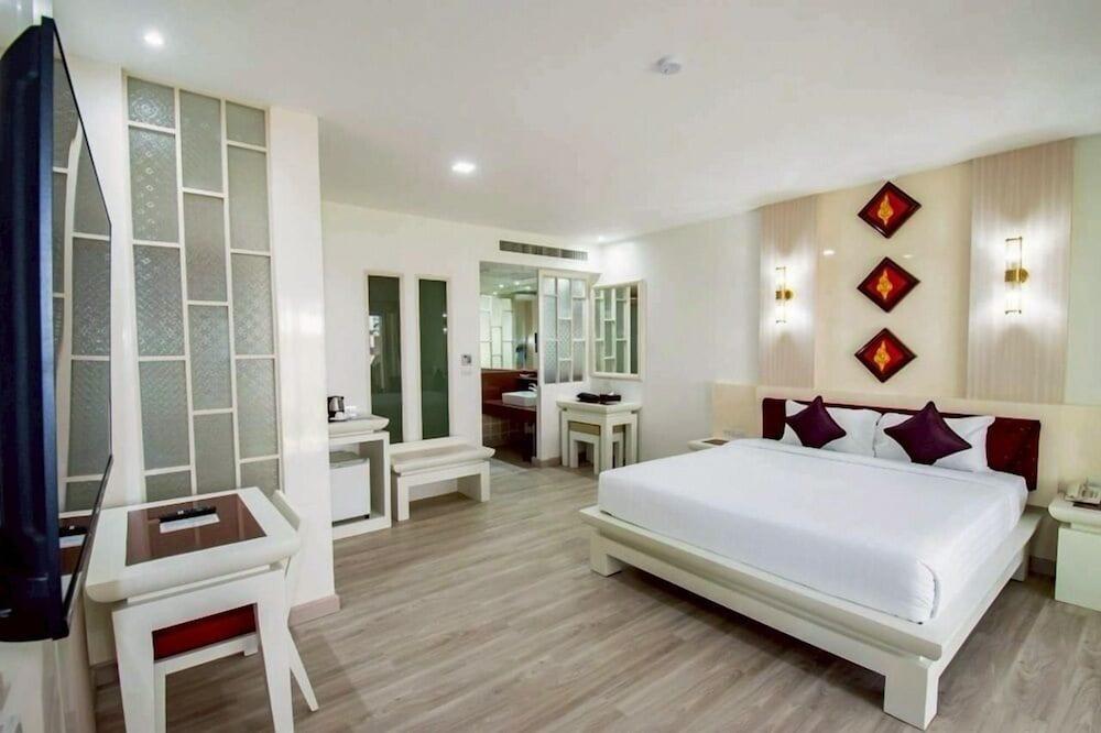 Duangjitt Resort & Spa Room Type - Deluxe Bungalow Premium King Room