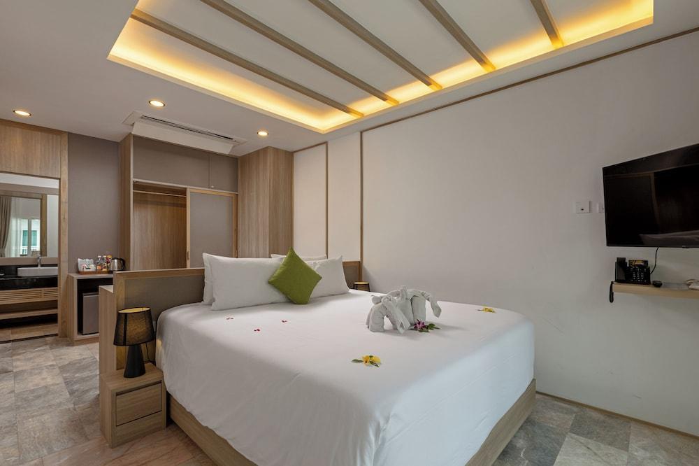 Phunawa Resort Room Type - New Grand Deluxe Room Phunawa Resort Room Type - New Grand Deluxe Room