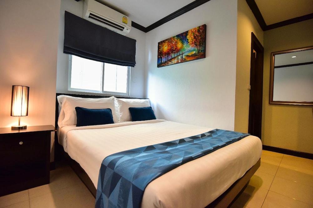 Hallo Patong Hotel Room Type - Standard Room