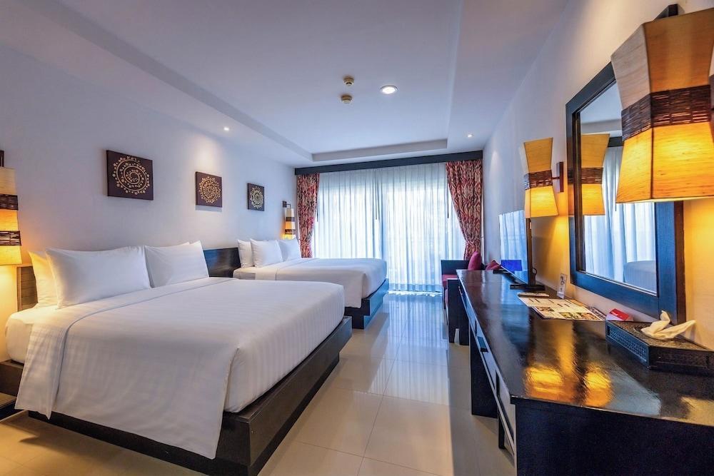 Horizon Karon Beach Resort & Spa Room Type - Deluxe Room