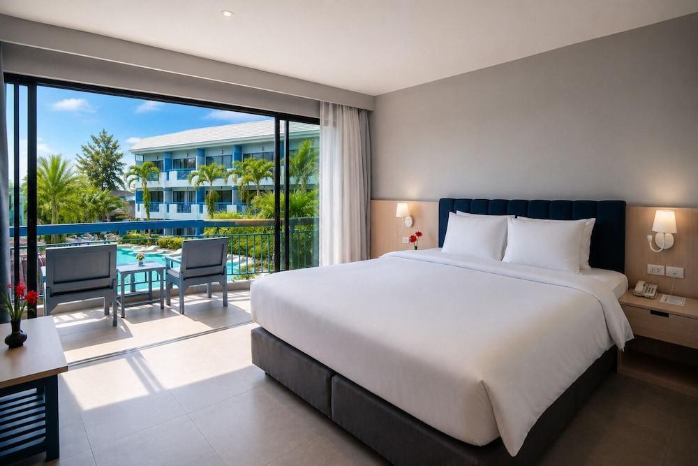 Phuket Island View Hotel Room Type - Superior Room with Pool View