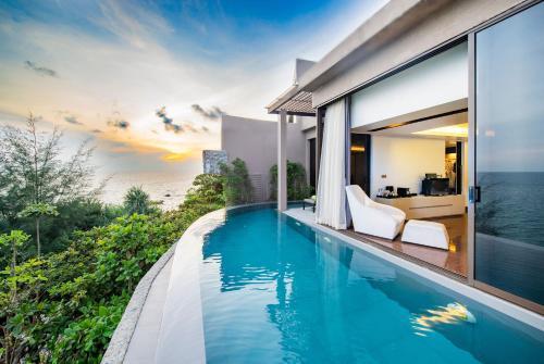 Impiana Private Villas Kata Noi - Tap to explore photos