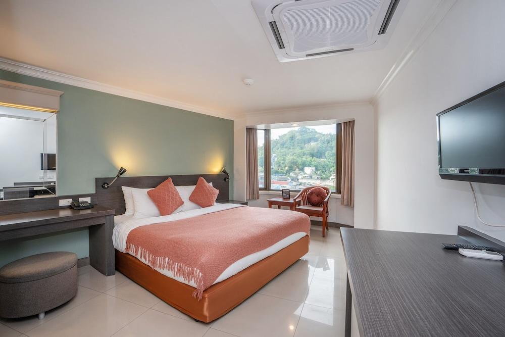 I Pavilion Hotel Phuket Room Type - Standard Double or Twin Room