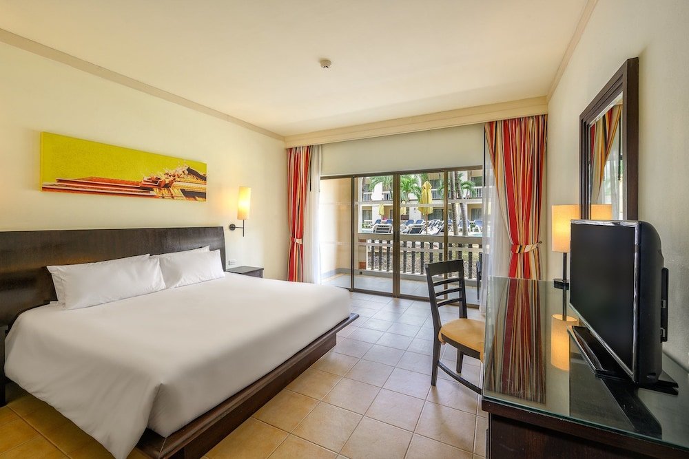 Centara Kata Resort Phuket Room Type - One Bedroom Premium Suite Pool View King Centara Kata Resort Phuket Room Type - One Bedroom Premium Suite Pool View King