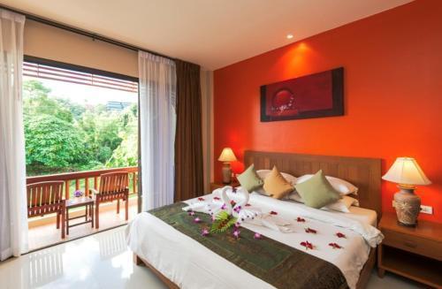 Kata Noi Resort - Tap to explore photos