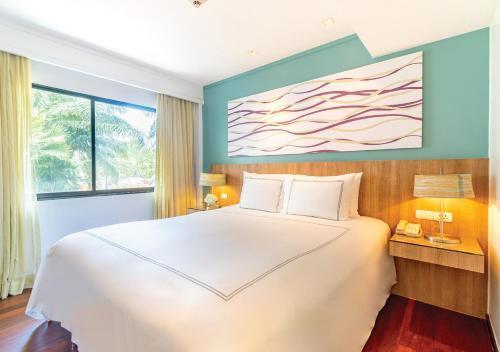 Radisson Resort & Suites Phuket - Tap to explore photos
