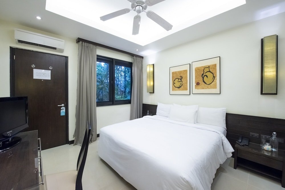 Lokal Phuket Room Type - Deluxe Double or Twin Room