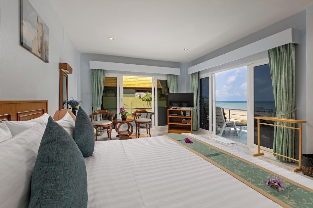 Kamala Dreams Hotel Phuket Room Type - Studio, 1 King Bed, Beach View