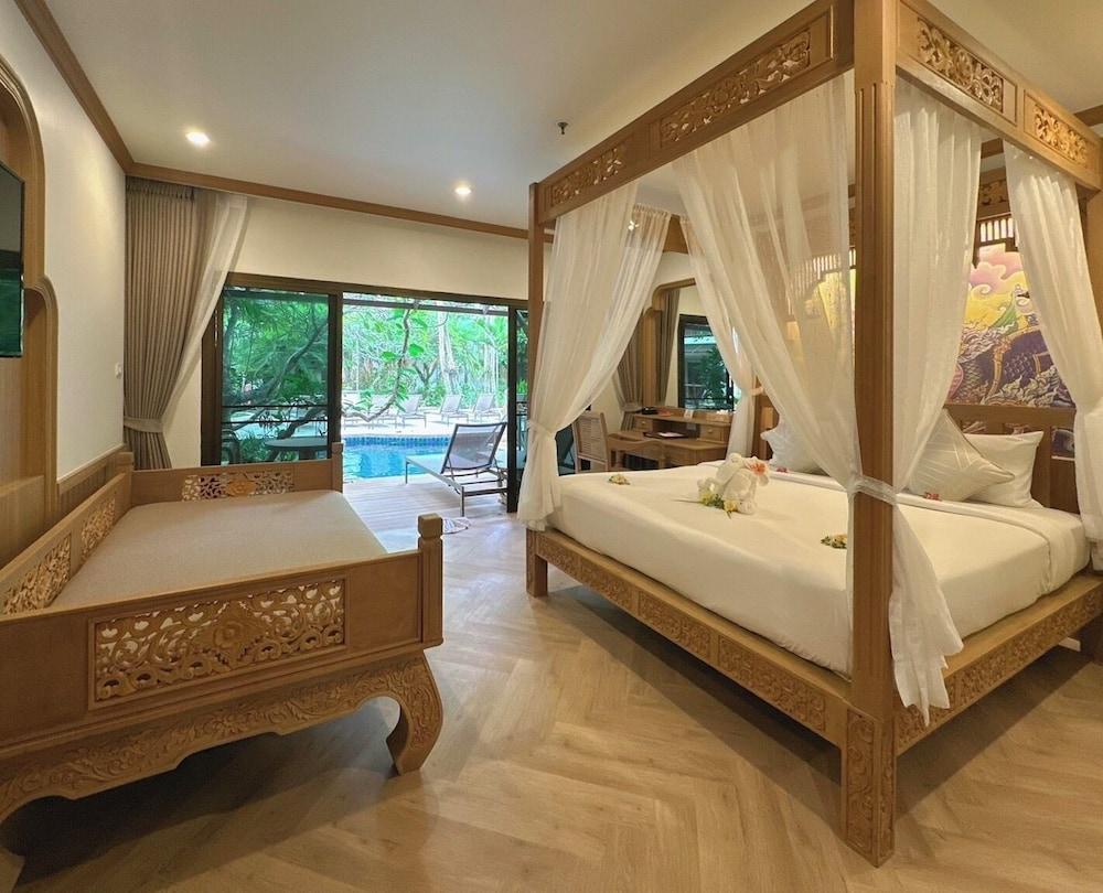 Kata Palm Resort Room Type - Deluxe Pool Access Kata Palm Resort Room Type - Deluxe Pool Access
