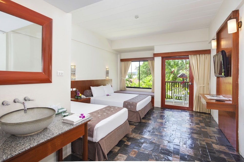 Karona Resort & Spa Room Type - Deluxe Room, Pool View