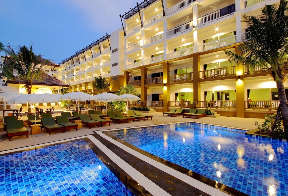 Kata Sea Breeze Resort - Tap to explore photos