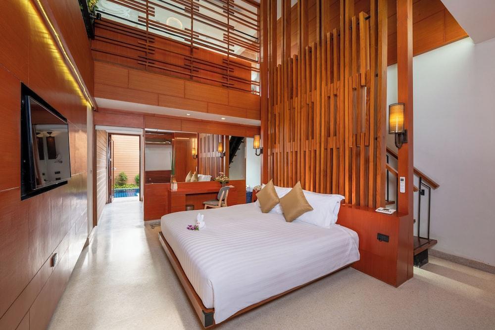 La Flora Resort Patong Room Type - Pool Villa With Loft (free daily minibar) La Flora Resort Patong Room Type - Pool Villa With Loft (free daily minibar)