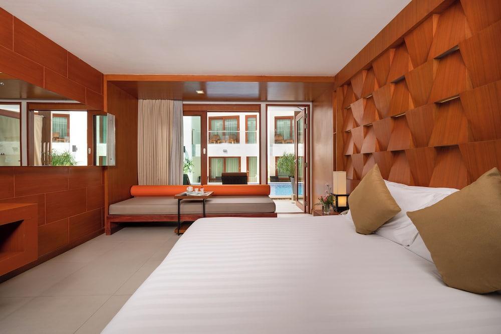 La Flora Resort Patong Room Type - Deluxe pool access (free daily minibar) La Flora Resort Patong Room Type - Deluxe pool access (free daily minibar)