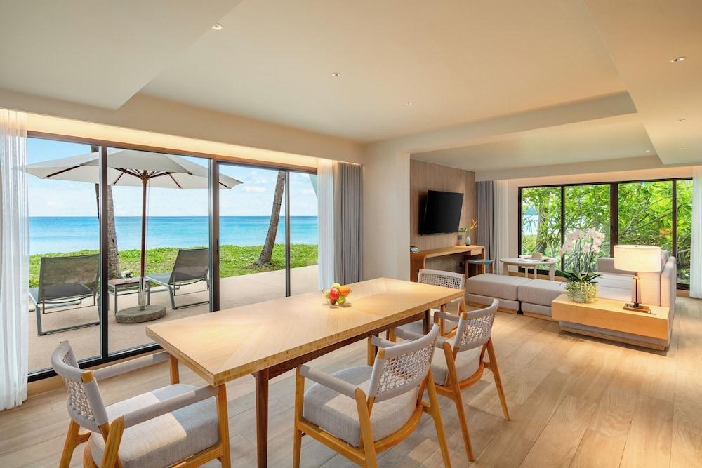 SAii Laguna Phuket Room Type - Beach Access Suite