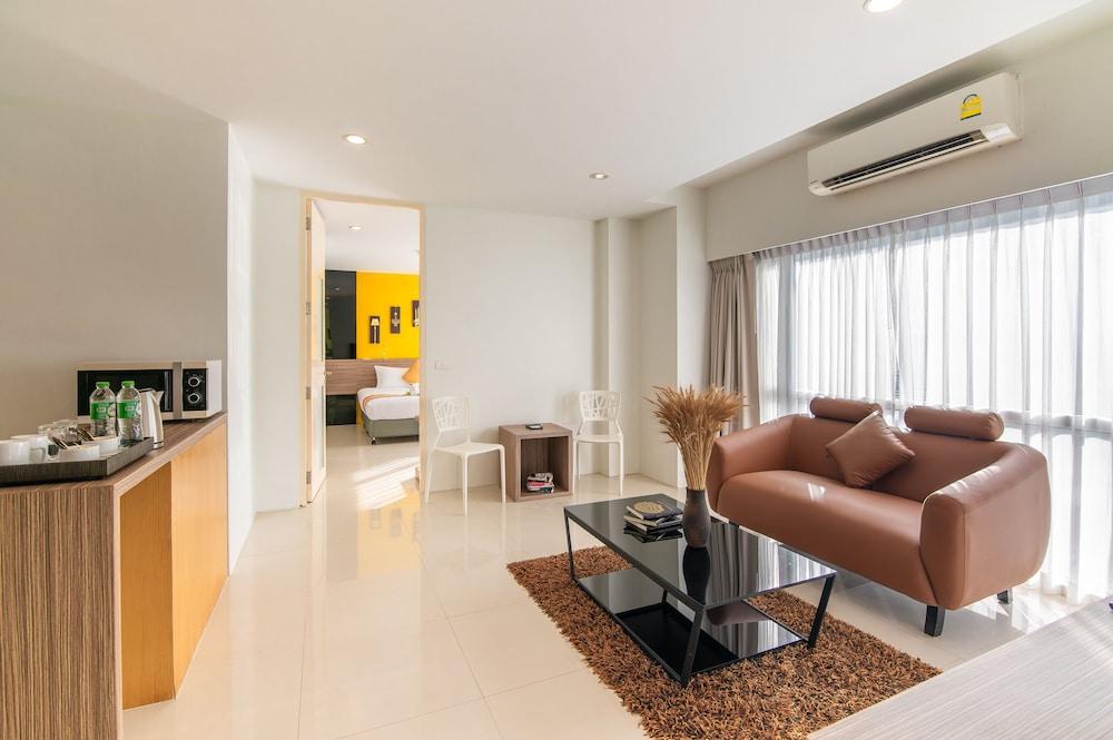 The Lantern Resorts Patong Room Type - Luxury 2 bedrooms Apartment Room