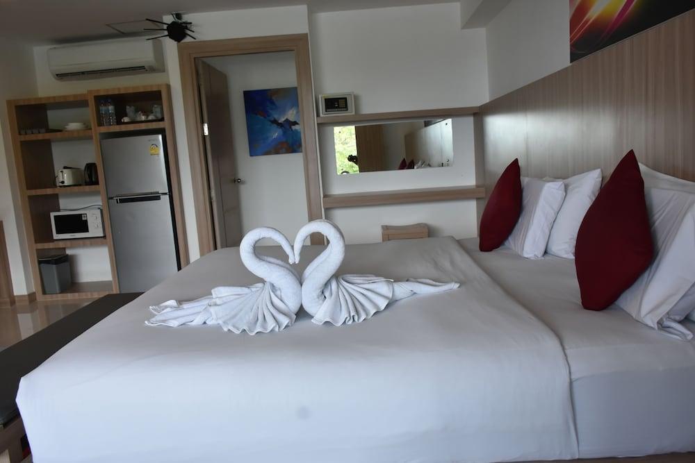 Lae Lay Suites Room Type - Romantic Room