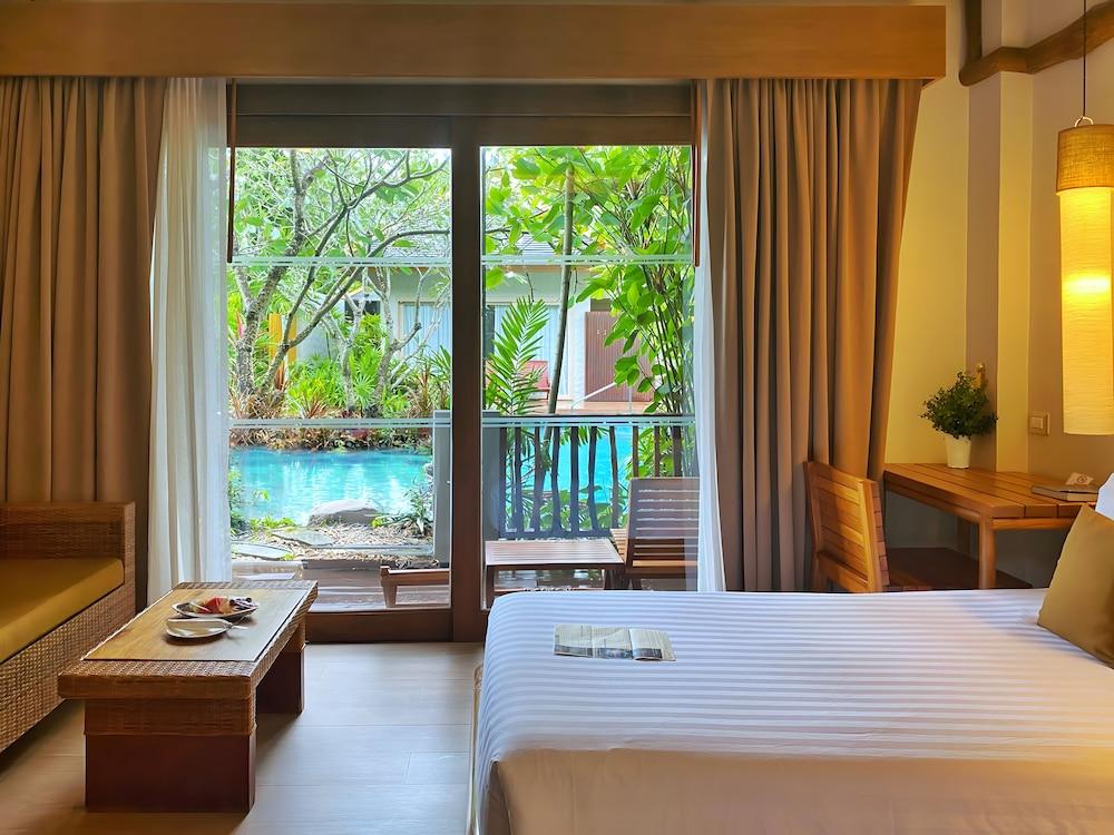 Metadee Concept Hotel Room Type - Deluxe Room, 1 King Bed, Pool Access