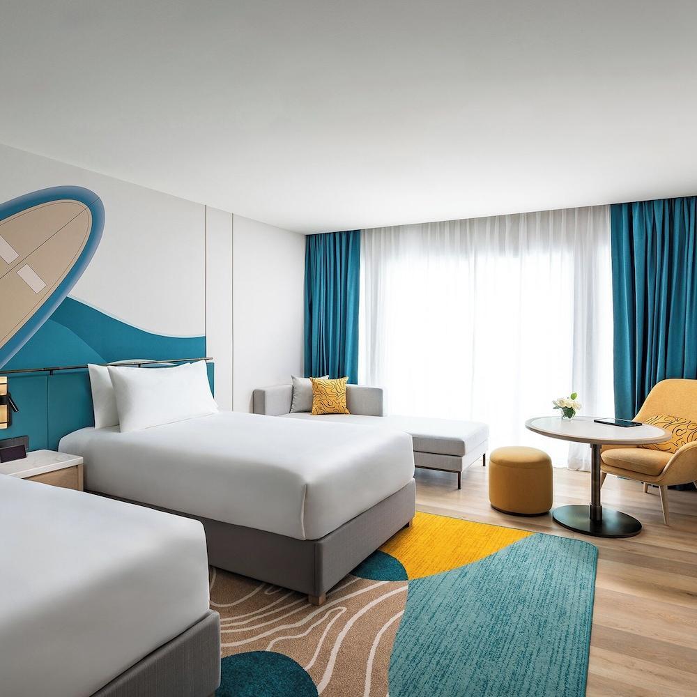 M Social Hotel Phuket Room Type - Social Twin (Afterglow) M Social Hotel Phuket Room Type - Social Twin (Afterglow)