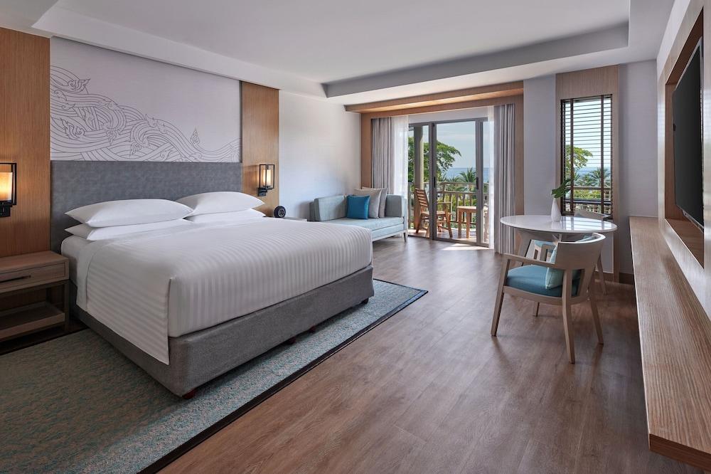 Phuket Marriott Resort & Spa, Merlin Beach Room Type - Larger Guest room, 1 King, Ocean view
