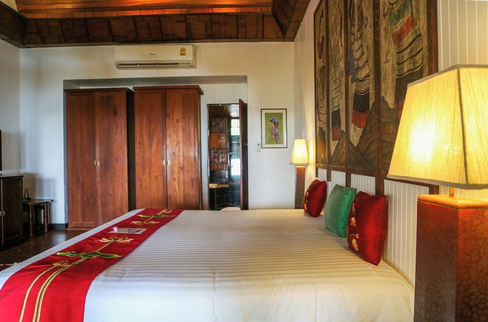 Mom Tri's Villa Royale Room Type - Classic Suite, 1 Bedroom (Classic Wing Suite #3 Hong Sam)