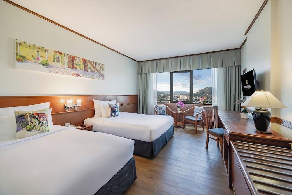 Royal Phuket City Hotel Room Type - Premier Deluxe Room