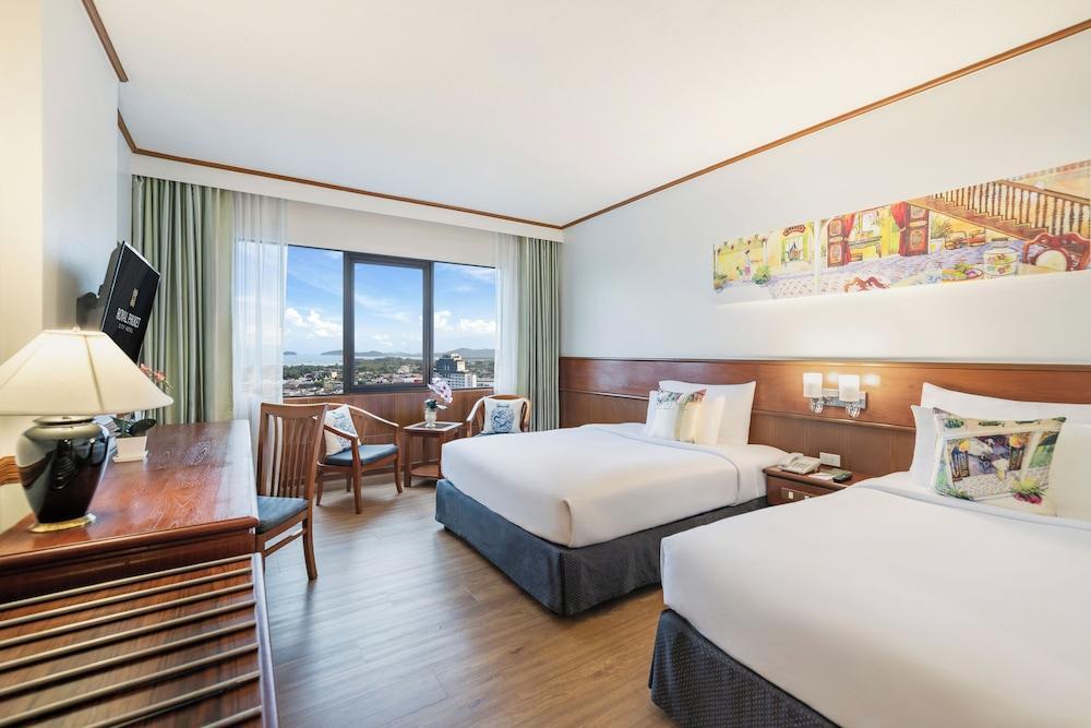 Royal Phuket City Hotel Room Type - Premier Superior Partial Sea View