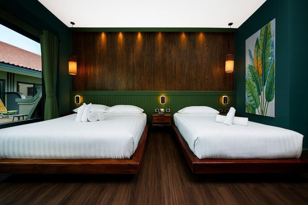 Tuana Hotels The Natural Resort Room Type - Deluxe Bungalow