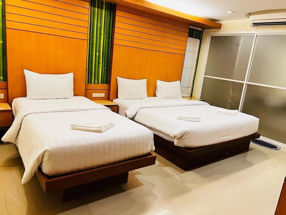 Patong Terrace Boutique Hotel Room Type - Superior Room, Multiple Beds