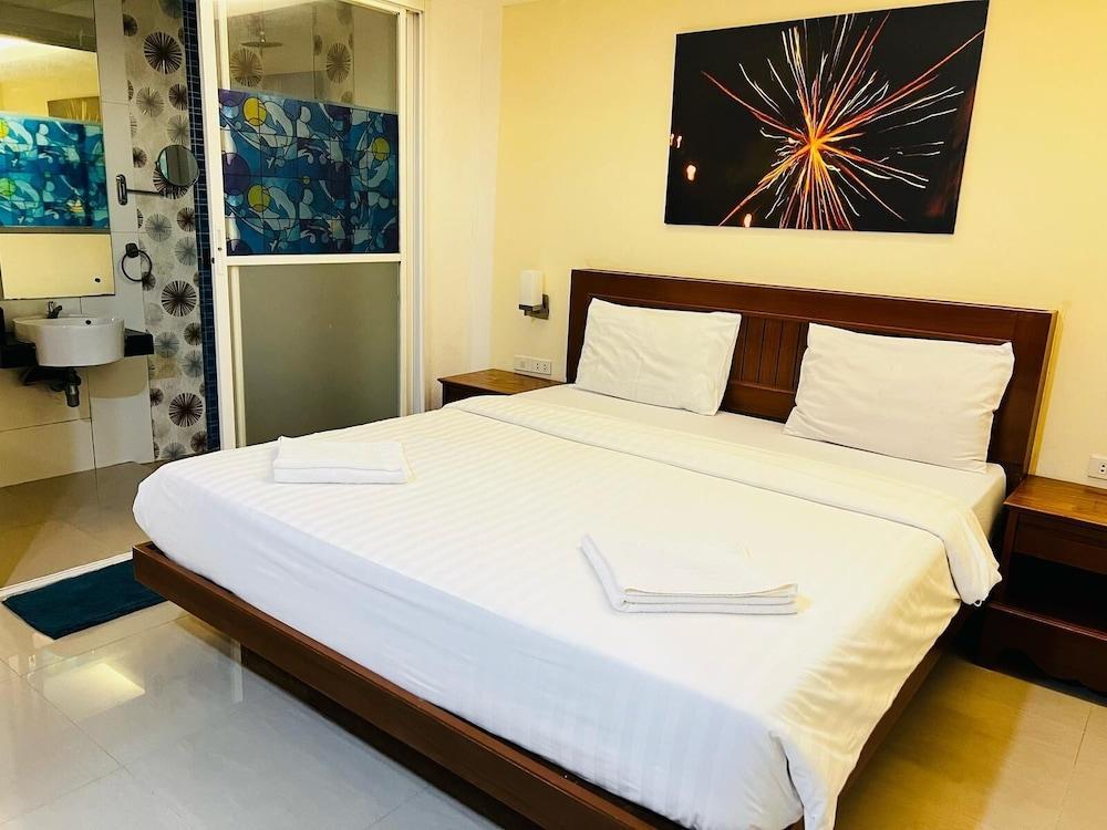 Patong Terrace Boutique Hotel Room Type - Superior Room