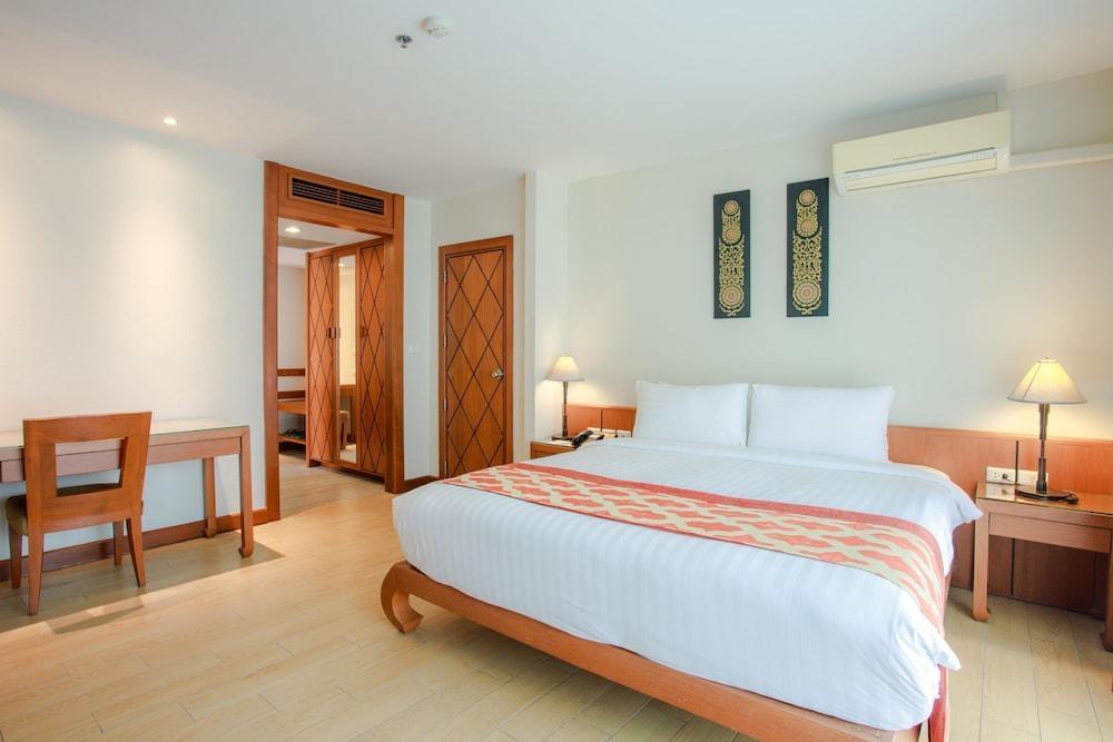 The Royal Paradise Hotel & Spa Room Type - Royal Executive Suite 1 Bedroom