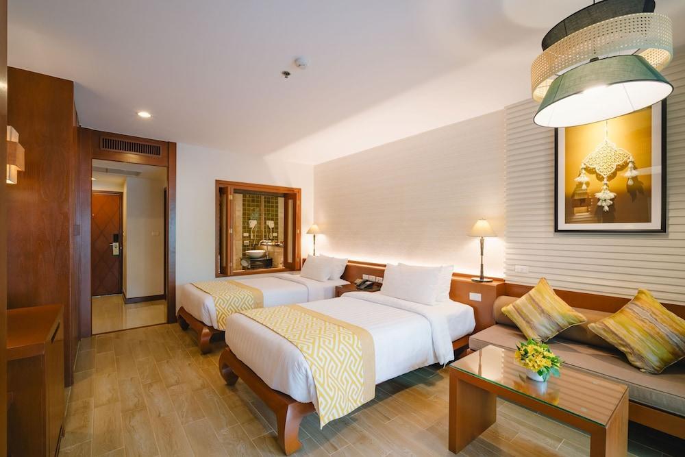 The Royal Paradise Hotel & Spa Room Type - Deluxe Twin Room - Royal Wing 2 Single bed The Royal Paradise Hotel & Spa Room Type - Deluxe Twin Room - Royal Wing 2 Single bed