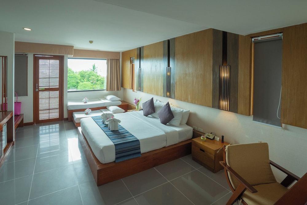 Peach Blossom Resort Room Type - Grand Deluxe Family 2 rooms with connecting door