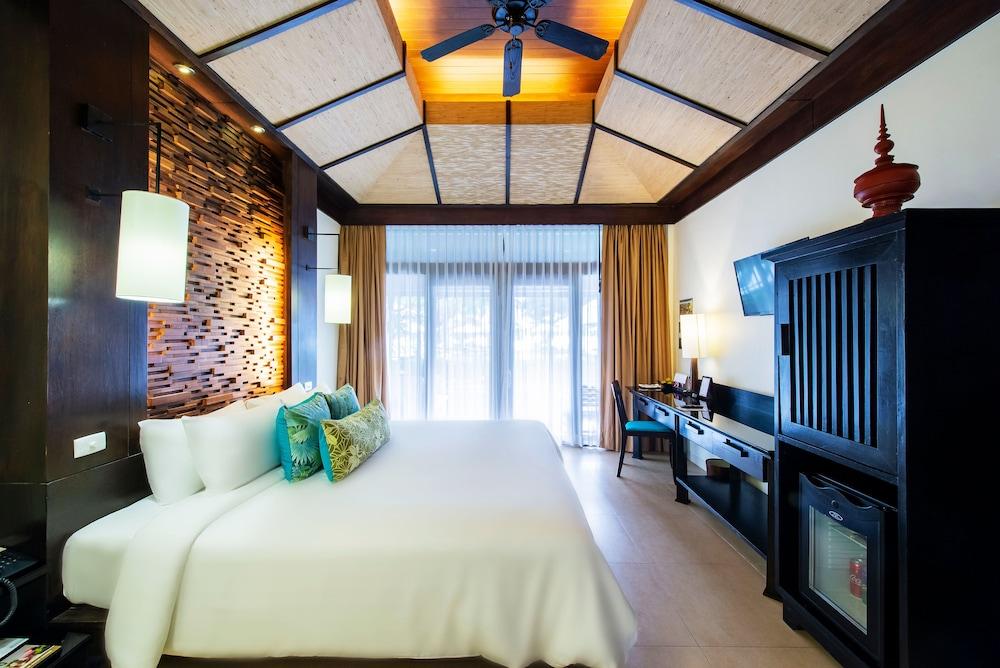 Impiana Resort Patong Room Type - Superior Sea Room