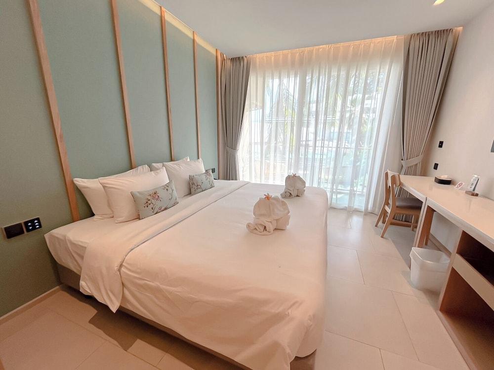 Peach Hill Hotel & Resort Room Type - One Bedroom Suite City View Peach Hill Hotel & Resort Room Type - One Bedroom Suite City View