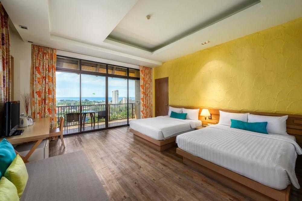 Karon Phunaka Resort Room Type - Family Sea View Room
