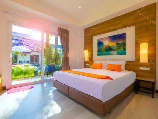 Phuket Airport Hotel - Tap to explore photos