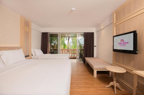 Phuket Orchid Resort & Spa - Tap to explore photos