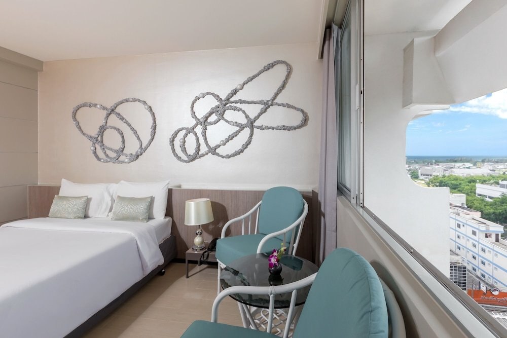 Pearl Hotel Phuket Room Type - Premium Deluxe Twin Room Pearl Hotel Phuket Room Type - Premium Deluxe Twin Room