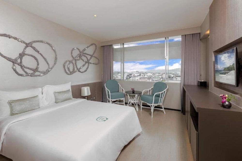 Pearl Hotel Phuket Room Type - Premium Deluxe Double Room Pearl Hotel Phuket Room Type - Premium Deluxe Double Room