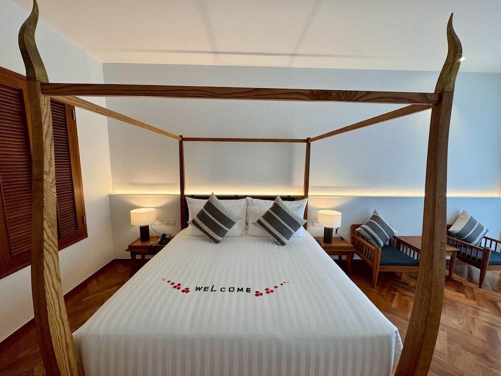 Patong Beach Hotel Room Type - Superior King (Garden View)