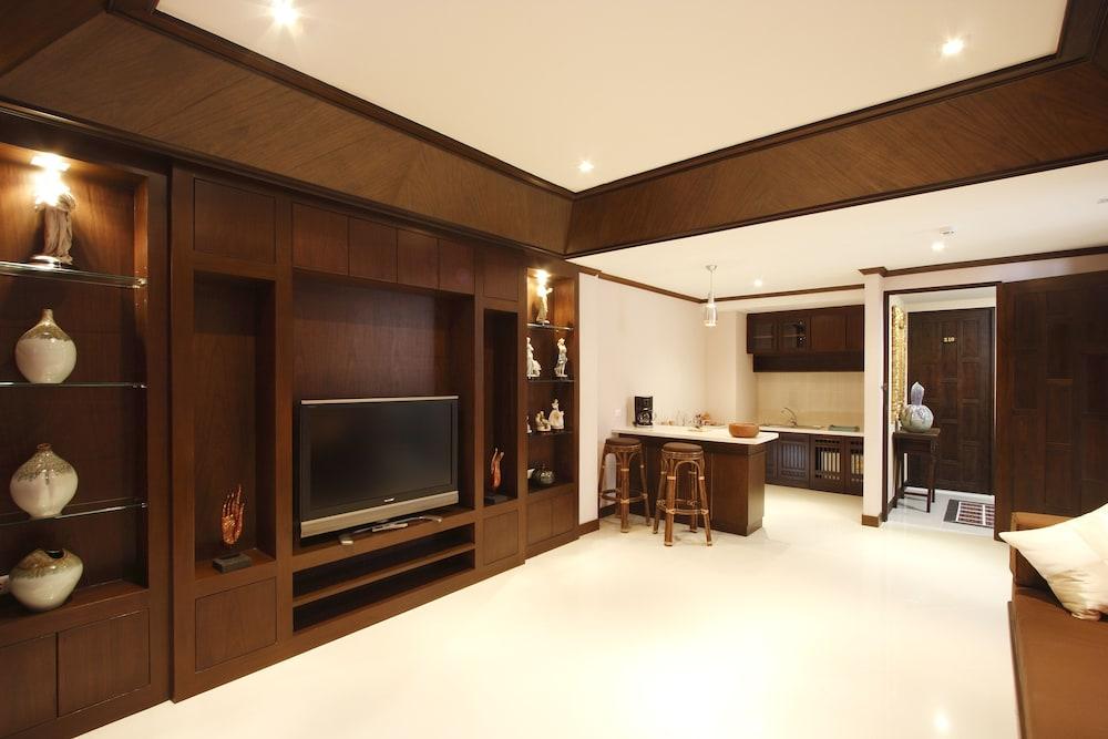 Inactive Rayaburi Hotel Patong Room Type - One-Bedroom Suite
