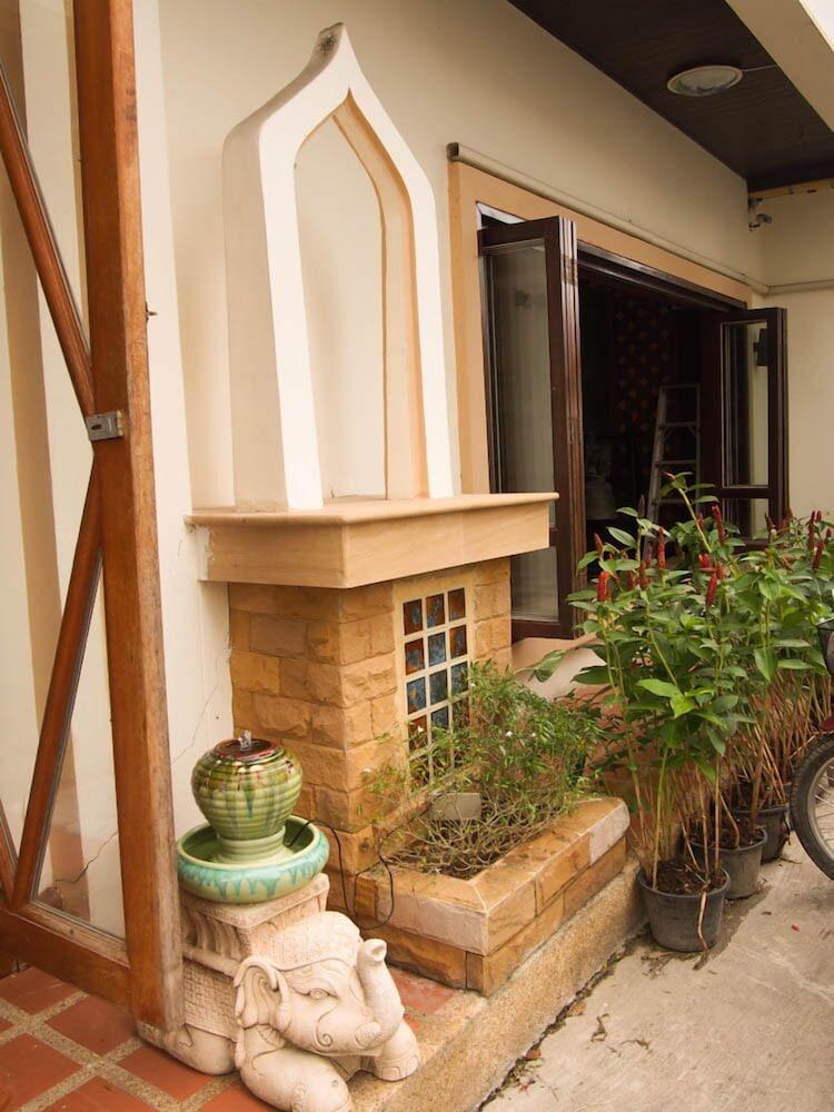 Renoir boutique hotel - Tap to explore photos