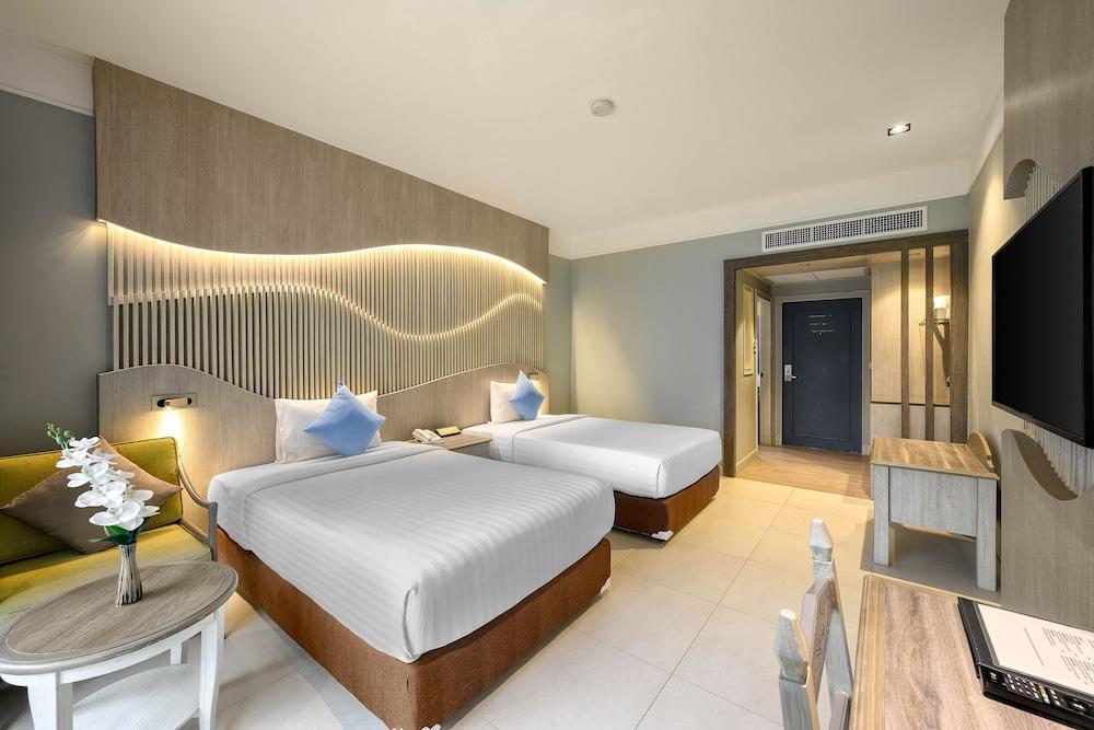 Amora Beach Resort Room Type - Superior Garden View - Twin